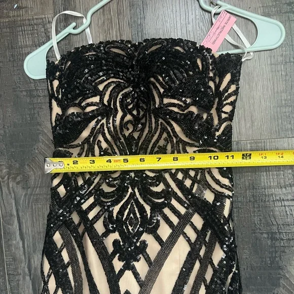 Prom Dress - Picture 3 of 5